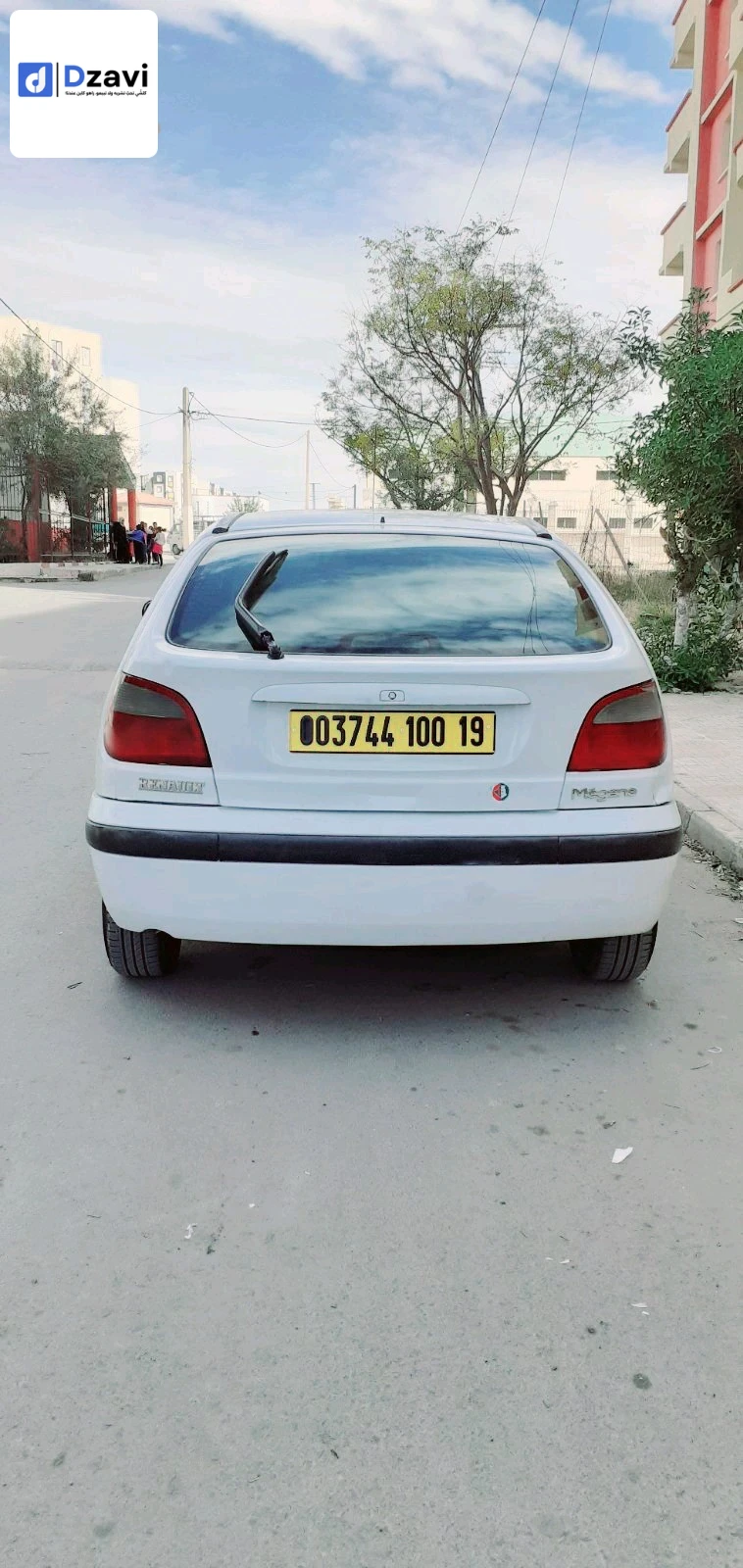 Voitures Renault à 19 SETIF